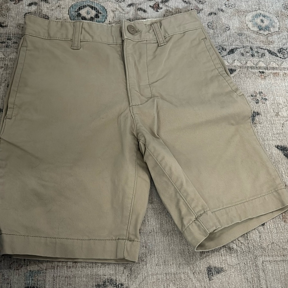 Boy’ gap khaki shorts
